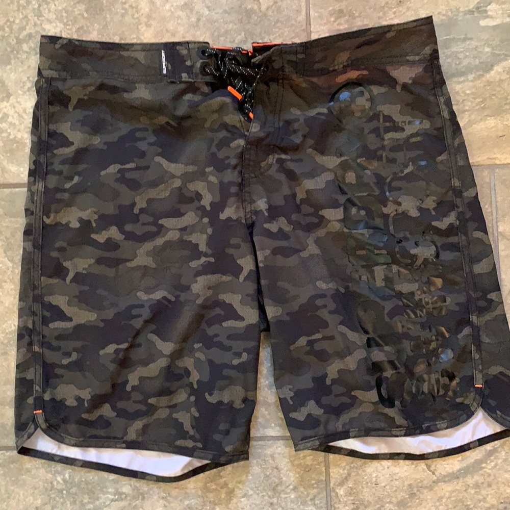 Men’s superdry board shorts